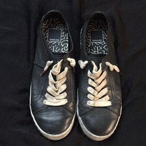 Black Dolce Vita Sneakers